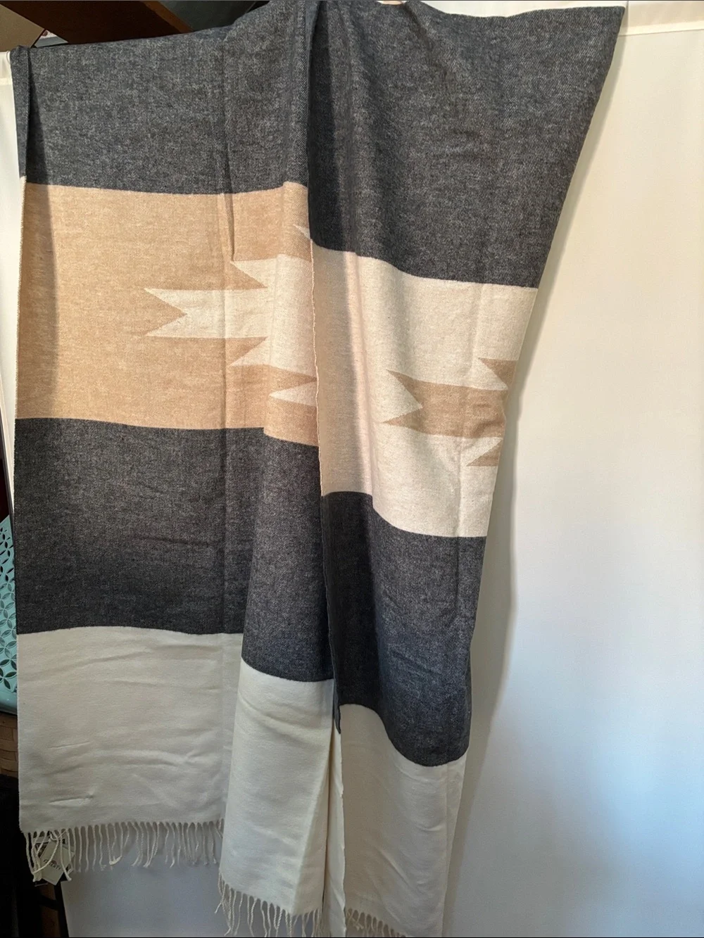Faherty brand throw NWT